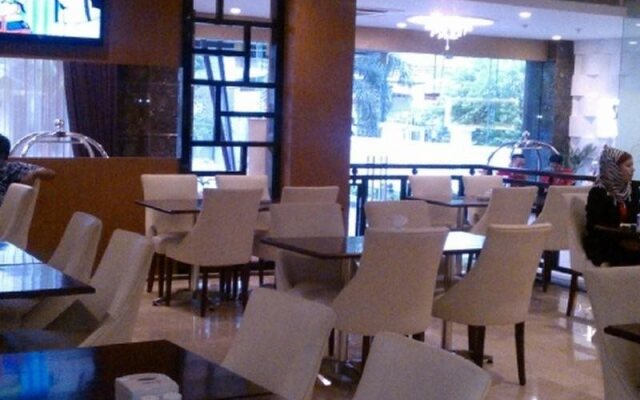 Hotel Sutan Raja