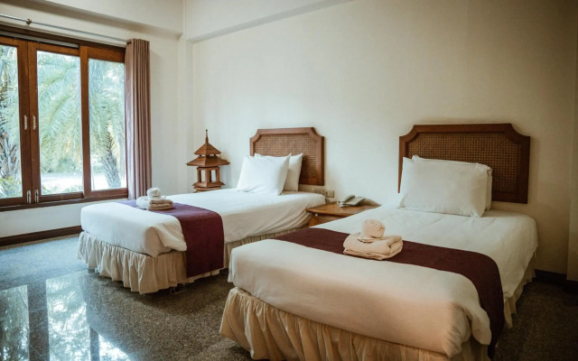 Tak Andaman Resort & Hotel