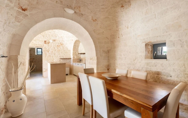 4003 Brunaldi Trulli by Perle di Puglia