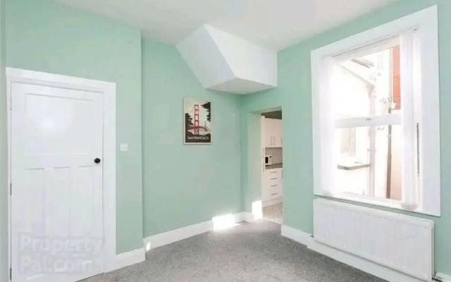So-fresh So-clean Beautiful 3-bed House n Belfast