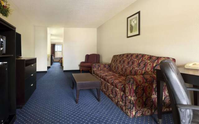 Days Inn by Wyndham Alma