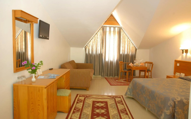 Marmaris Park Hotel - фото 2