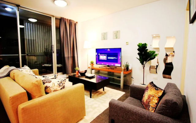Spacious Apartment Central Location