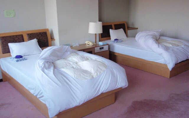 Nari Aizu Lodge