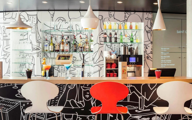 ibis Saint Quentin En Yvelines Velodrome