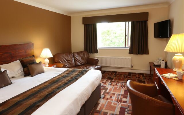 Holiday Inn Manchester - Oldham, an IHG Hotel