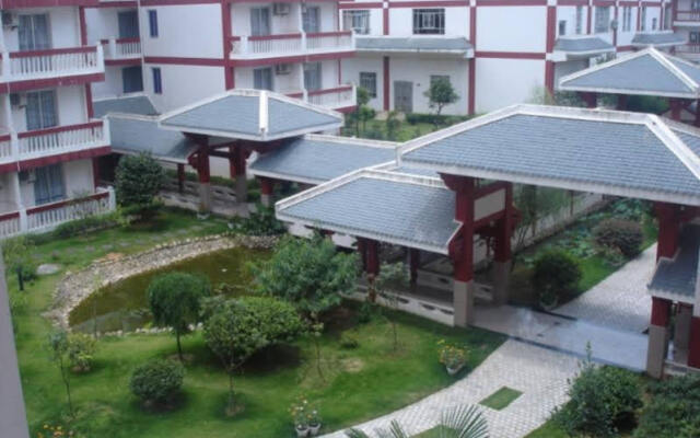Century Land Hotel Wuyishan