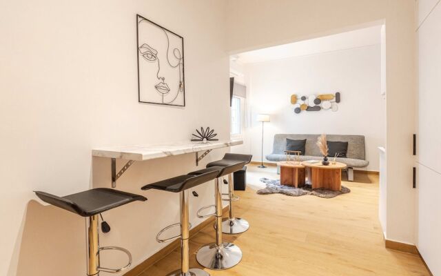 Phaedrus Living: Nea Smyrni Park View Flat