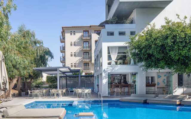 Atrium Ambiance Hotel