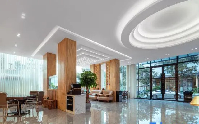 Libo Minhangju B&B (LiBo Xiaoqikong Dongmen Branch)