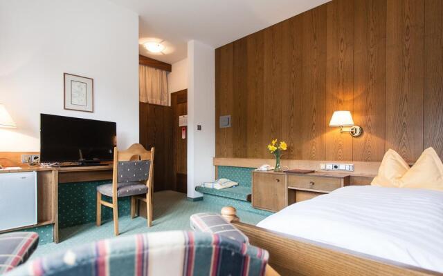 Hotel Am Wolfgrubenersee