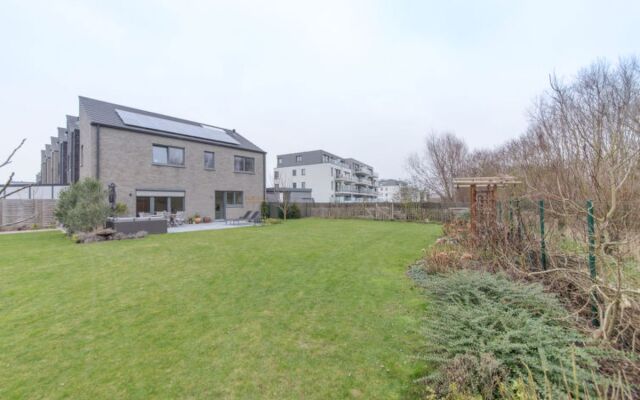 House xxx Bredene