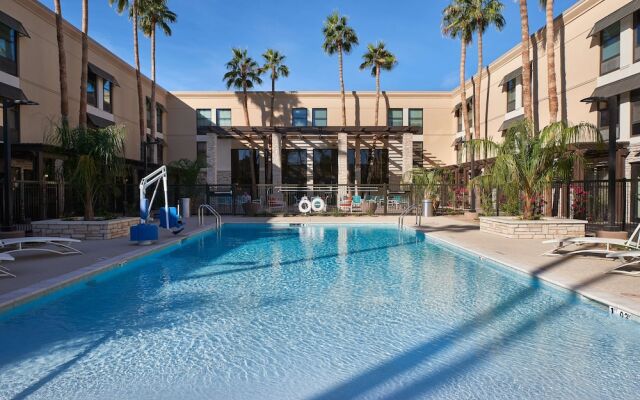 Hampton Inn Phoenix/scottsdale @ Shea Blvd.