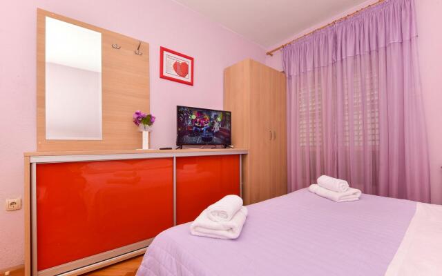 Pet - 300 m From Beach - A1