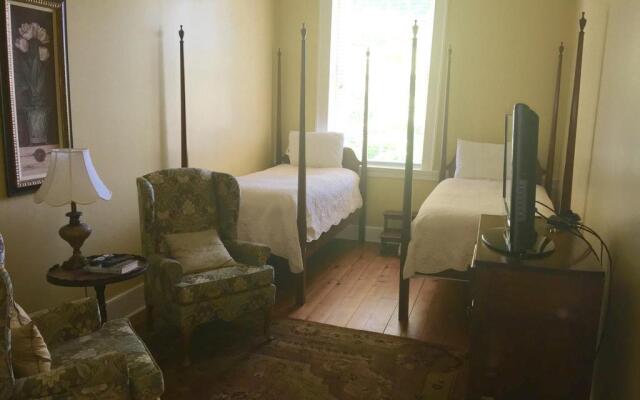 Hale Springs Inn
