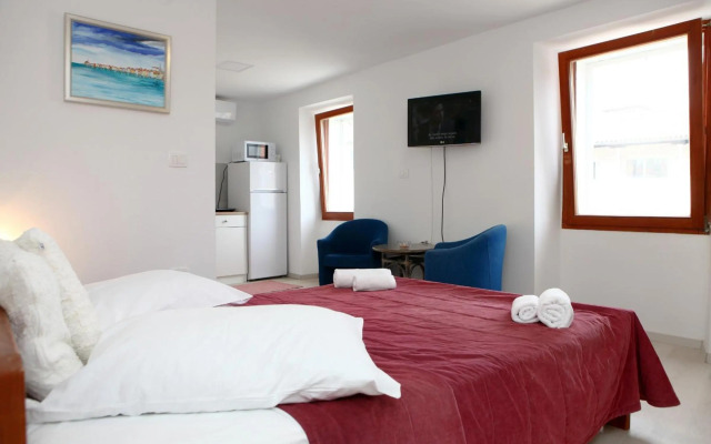 Piran 1st May Apartment