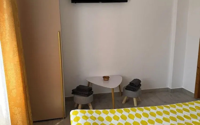 Serenity Apartments and Studios
