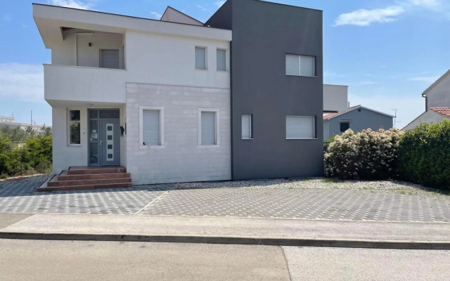 STUDIO apartment Doki