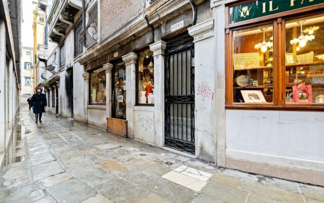 Ponte di Rialto Penthouse with Panoramic Terrace