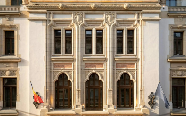 The Marmorosch Bucharest, Autograph Collection