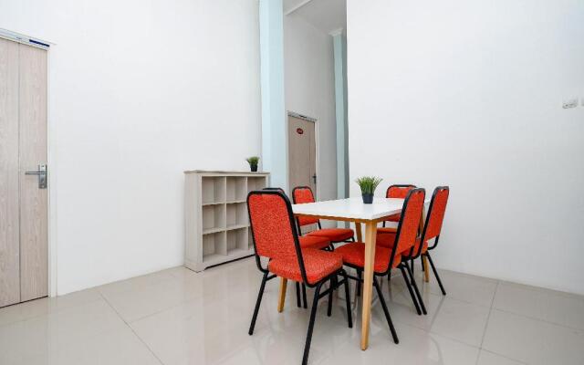 OYO 2782 Puspa Residence