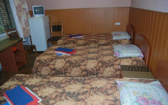 Holiday Park Voenno Ohotnychyego Obshestva