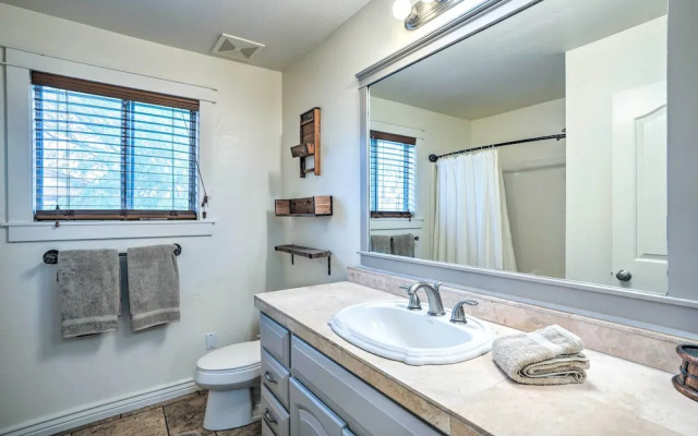 Modern Glendale Desert Destination w/ Patio!