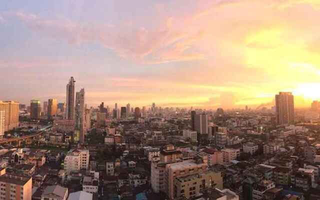 Bangkok Travelers Phayathai