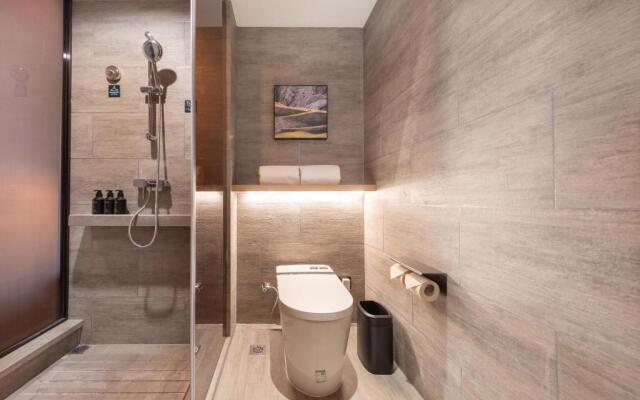 Atour Hotel Wuyue Plaza Anqing