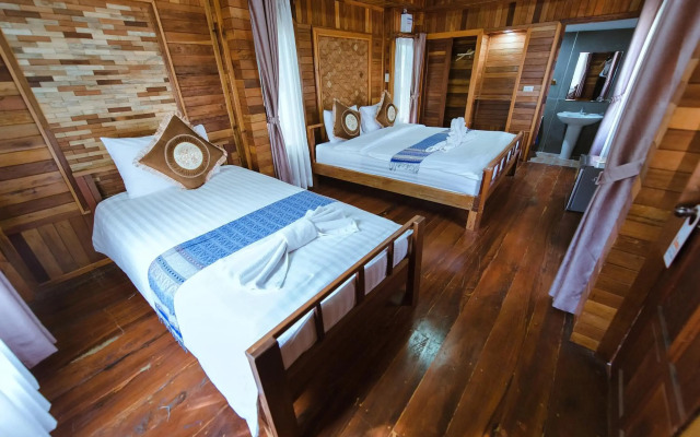 Park & Pool Resort