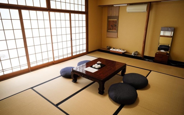 Kotobuki Global Inn – Guest Rooms – Ureshino