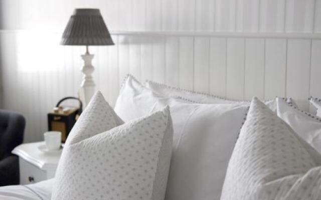 Strandeen Bed And Breakfast