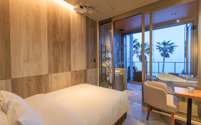 ALBAHOTELANDGLAMPING