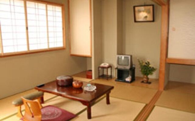 Tsuruya Ryokan つるや旅館