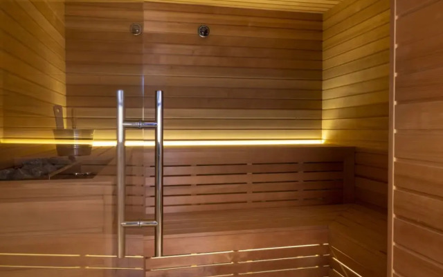 Les Regalia Hotel & SPA