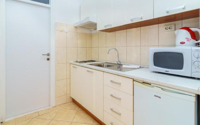 Lumbarda Resort Apartments