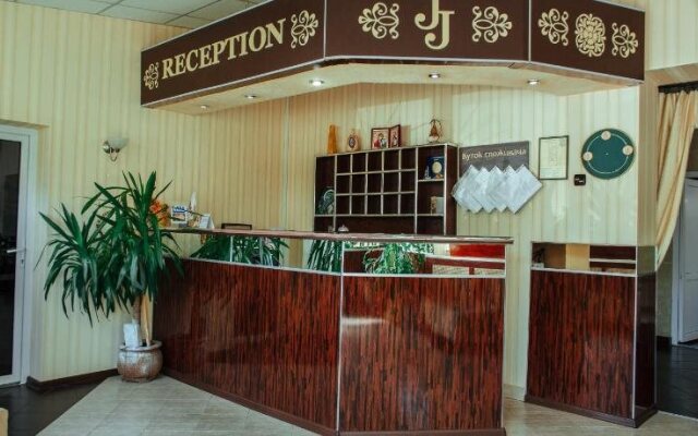 JJ Hotel