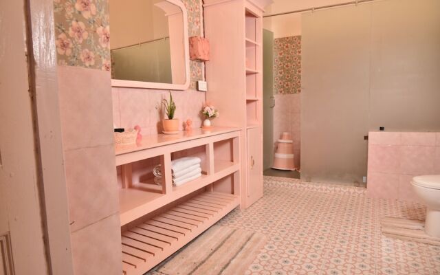 The Baradighi Bungalow - A Heritage Tea Resort