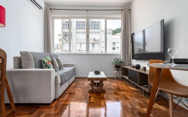 7 Minutes From Ipanema Beach Bt302b