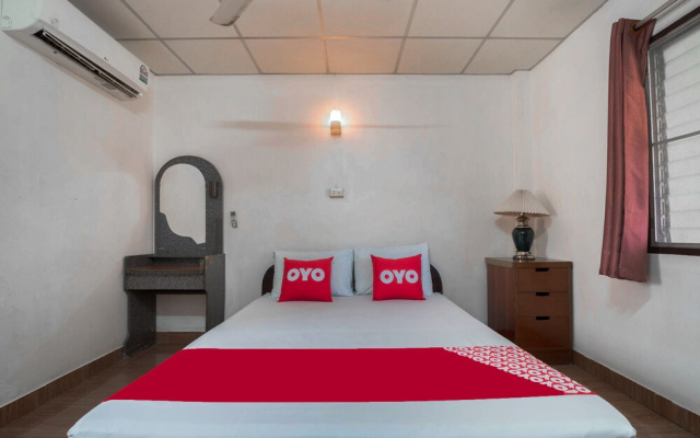 OYO 654 Samanmit Inn Hotel