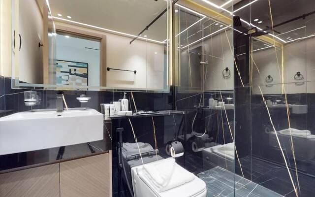 Luxury 3BR Designer Retreat with Parking