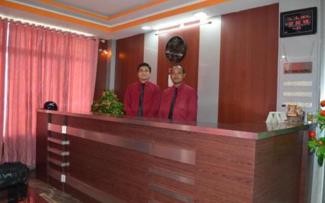 Hotel Theja Fort