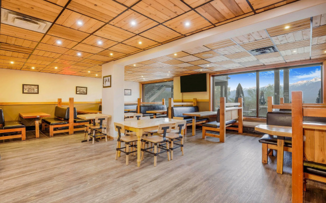 Days Inn by Wyndham Golden