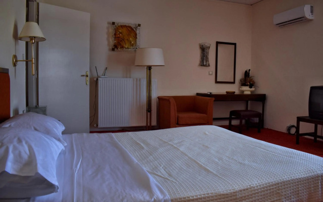 Theoxenia Messolonghi