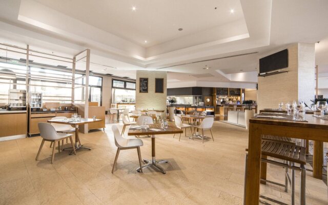 Courtyard by Marriott Paris La Defense West - Colombes