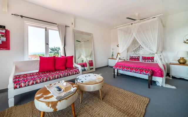 PinkCoco Uluwatu - Constant Surprises & for Cool Adults Only