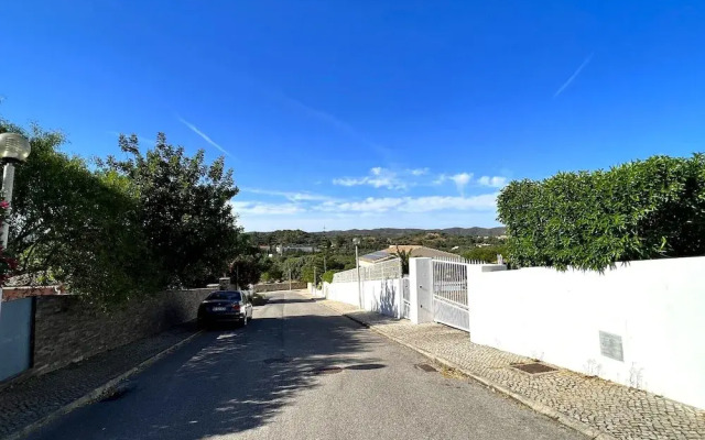 Algarve Country Villa With Pool