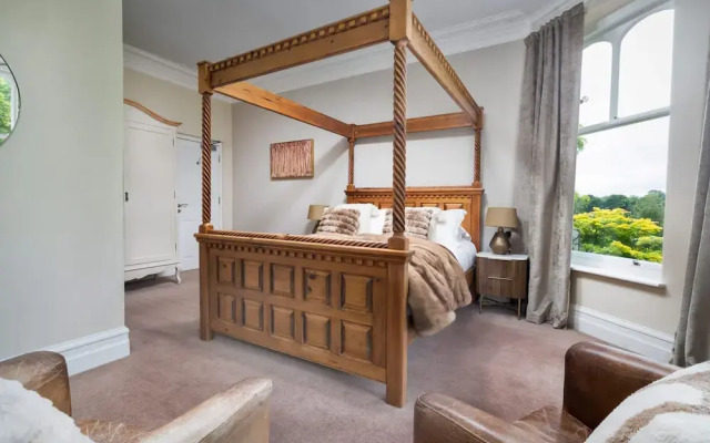 Rosemount X3 Bed Townehouse With Hot Tub