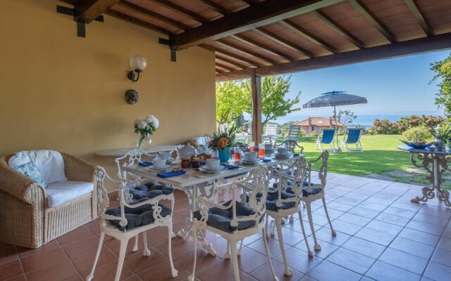 Villa Ai Venti 8 Emma Villas