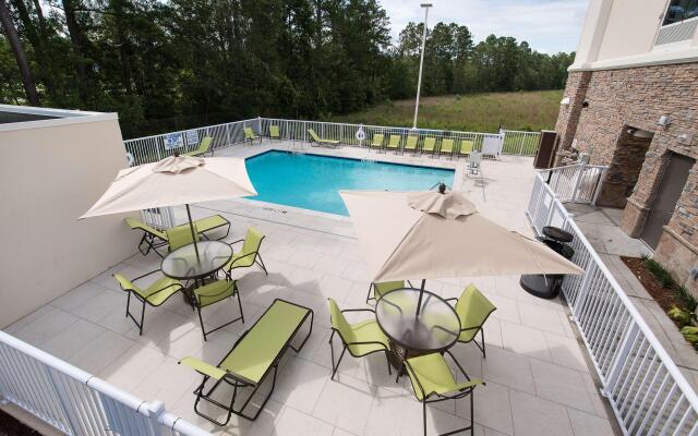 Hampton Inn & Suites Fayetteville